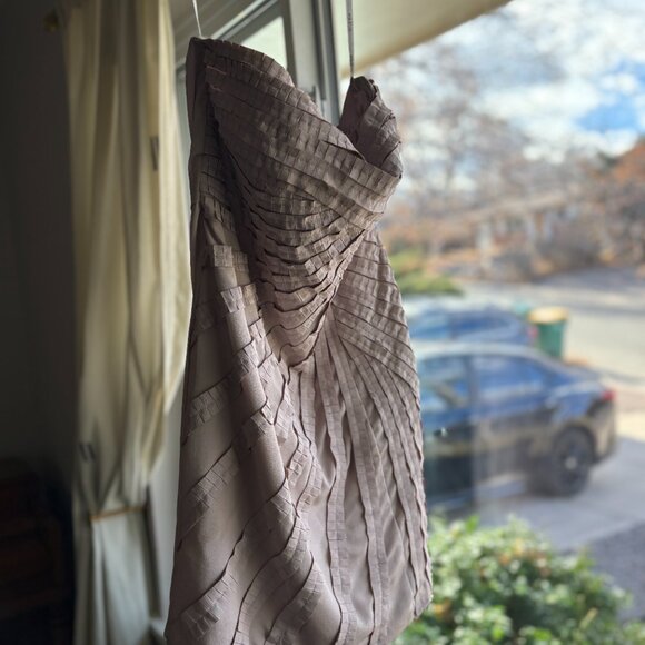 Champagne Metallic Textured Cocktail Dress - Picture 3 of 3